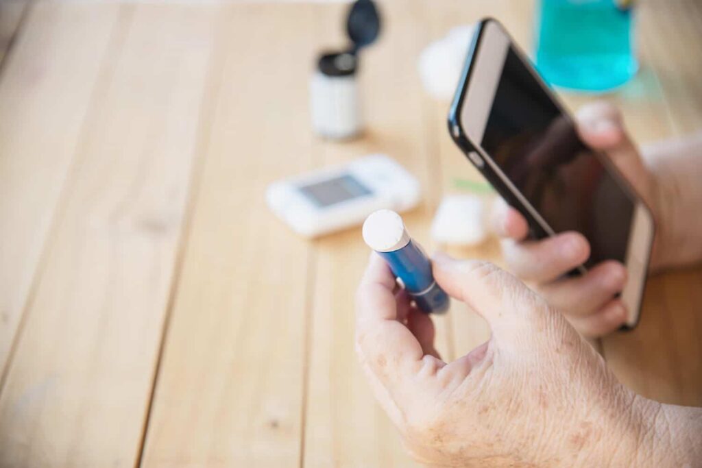 Monitorar diabetes em idosos